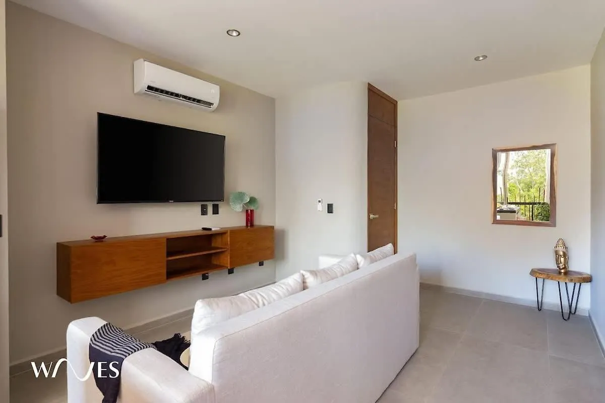 Luminous 2 Bedroom With Roof Pool Close To Hotel Zone By Waves Management Tulum Holiday home